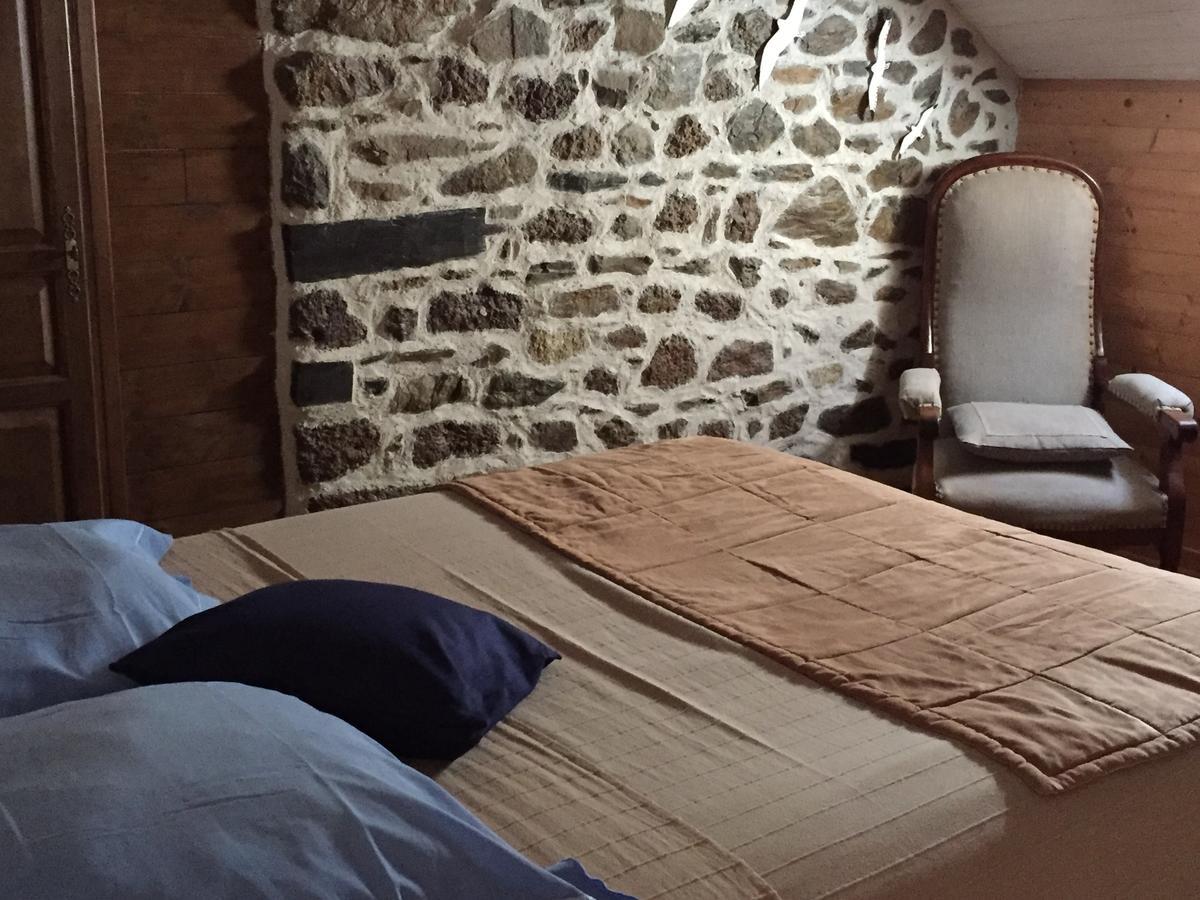 Gites Au Clos Du Lit Saint-Aaron Экстерьер фото